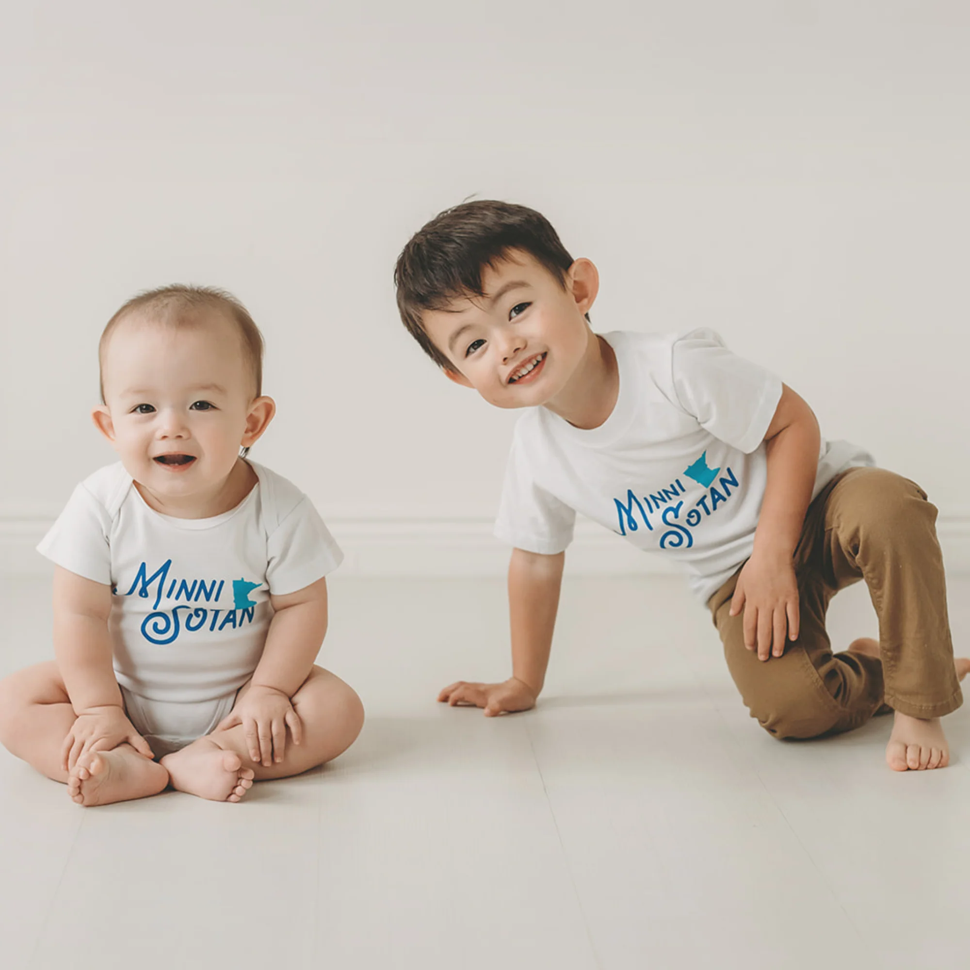 Cotton Tee - Minni-sotan by Sweetpea + Co - Image 6