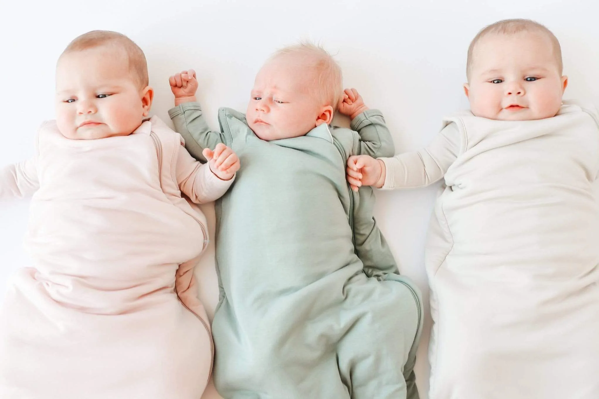 Solid Sleep Bag Tog 1.0 - Oat by Kyte Baby - Image 3